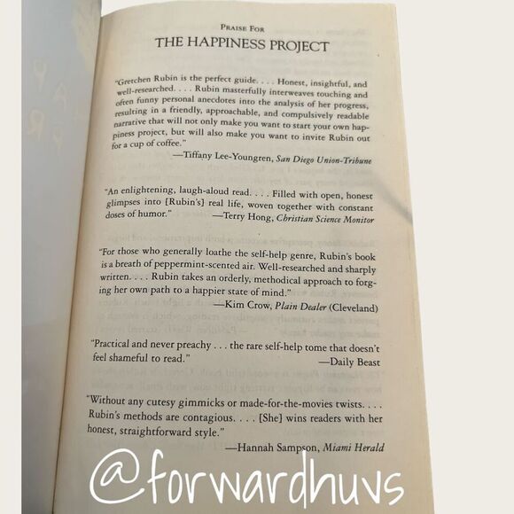“The Happiness Project” by Gretchen Rubin Softcover Book - Picture 5 of 8